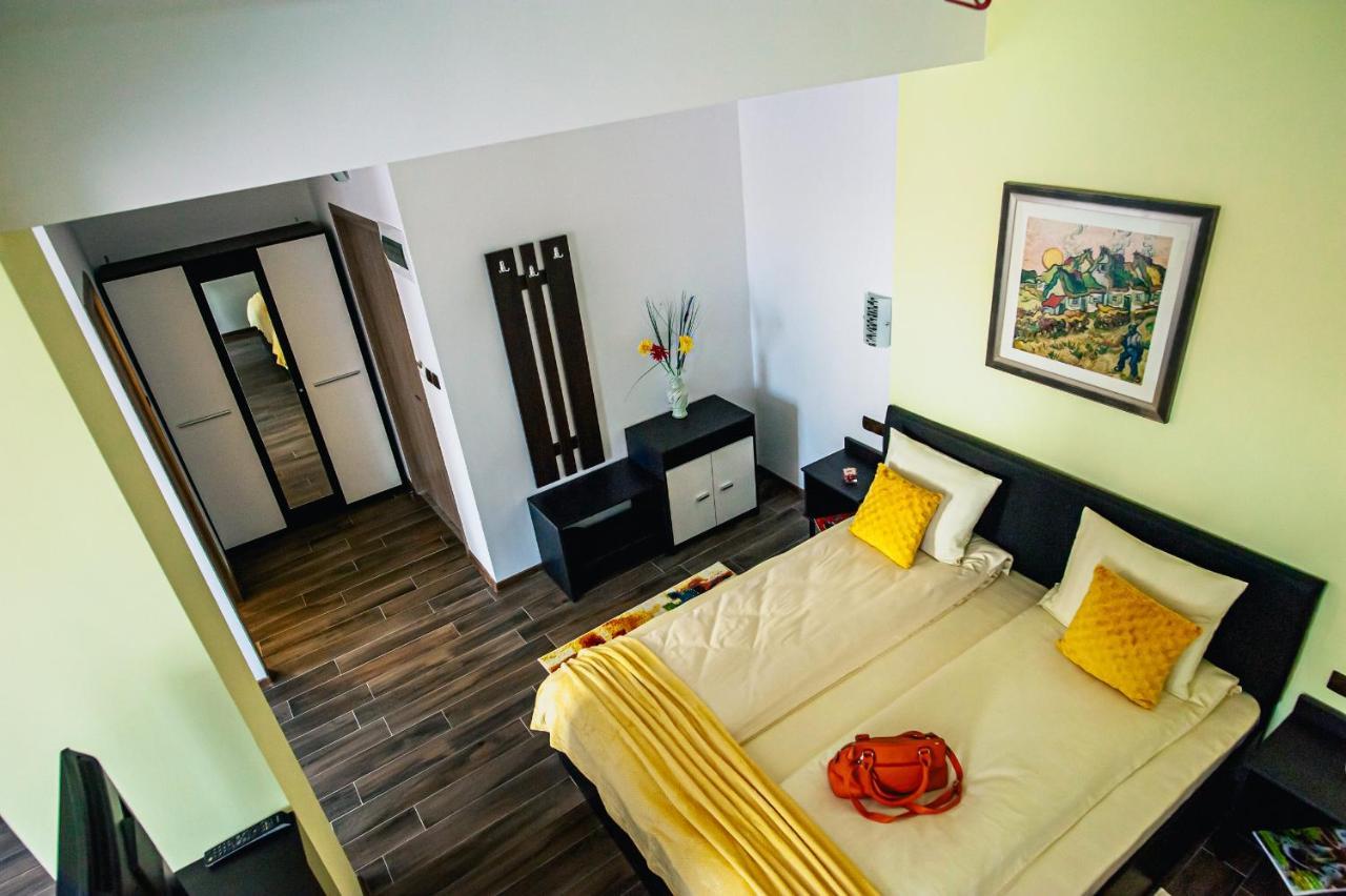 Colors Residence Cluj-Napoca Extérieur photo